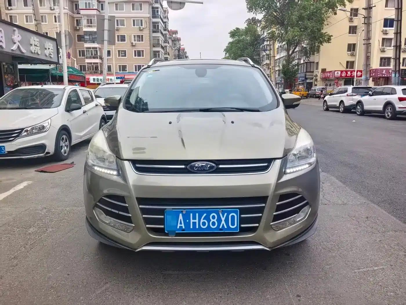 Ford Kuga 2015 1.5L GTDi AWD Elite — миниатюра 2