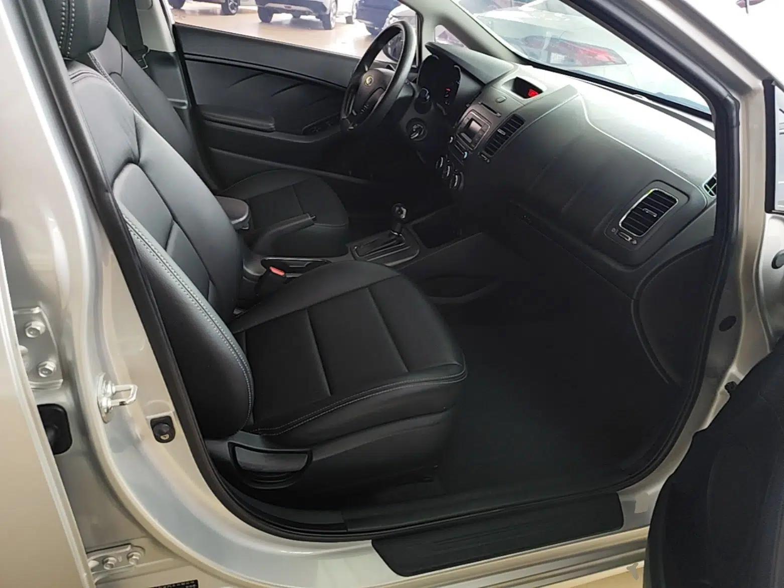 Kia K3S 2014 1.6L Automatic GL — миниатюра 19