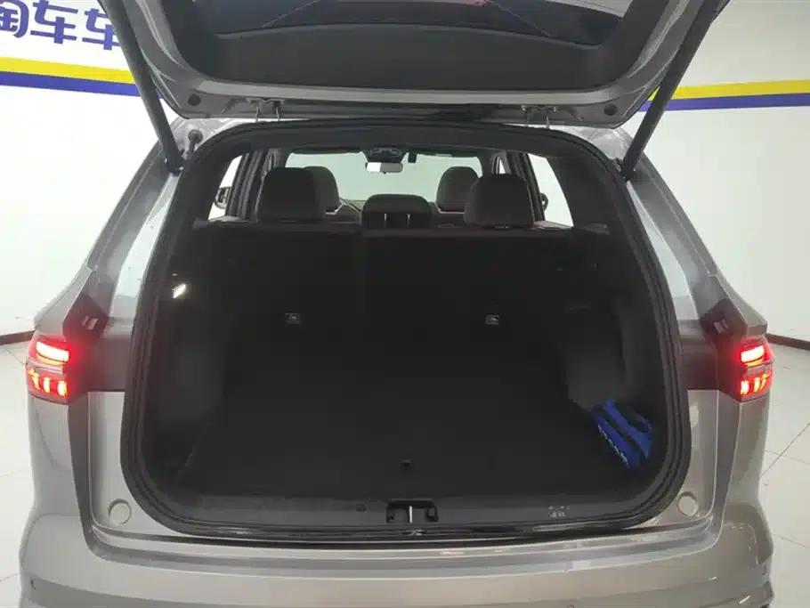 Geely Xingyue L 2024 2.0TD High-Power Automatic Two-Wheel Drive Cloud Edition — миниатюра 4