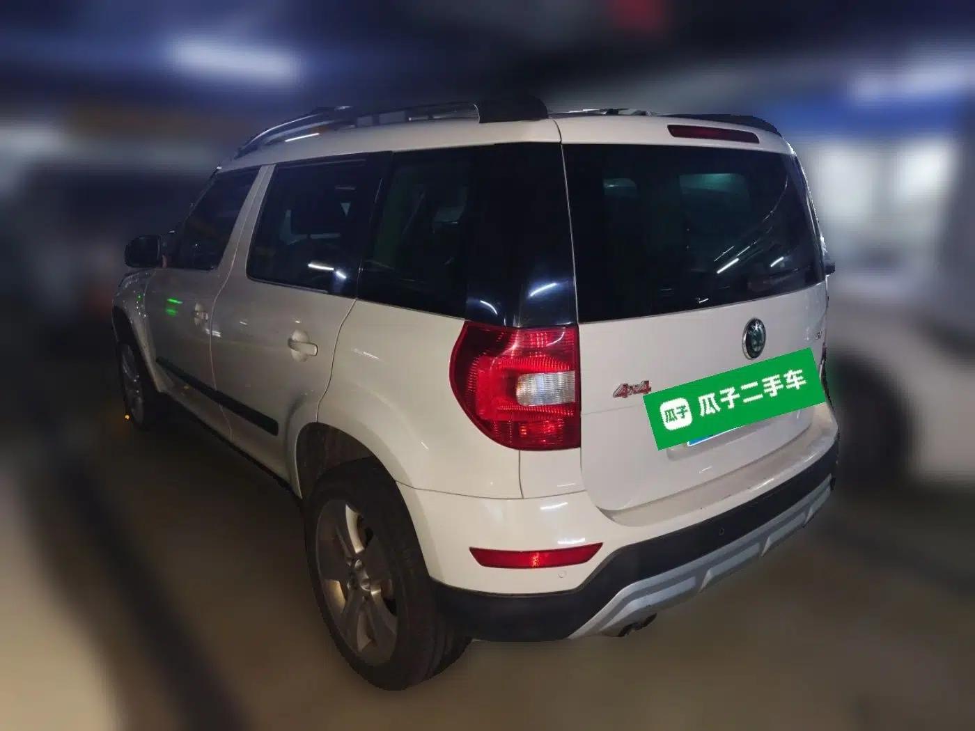 Skoda Yeti 2013 1.8T DSG Luxury Edition — миниатюра 4