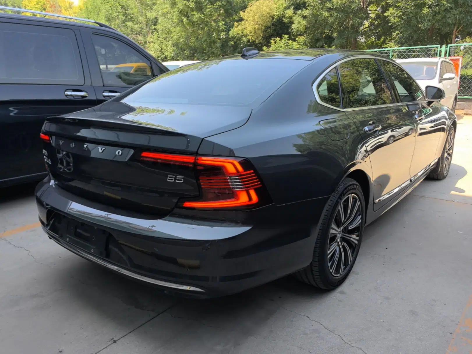 Volvo S90 2022 B5 Zhiyi Luxury Edition — миниатюра 6
