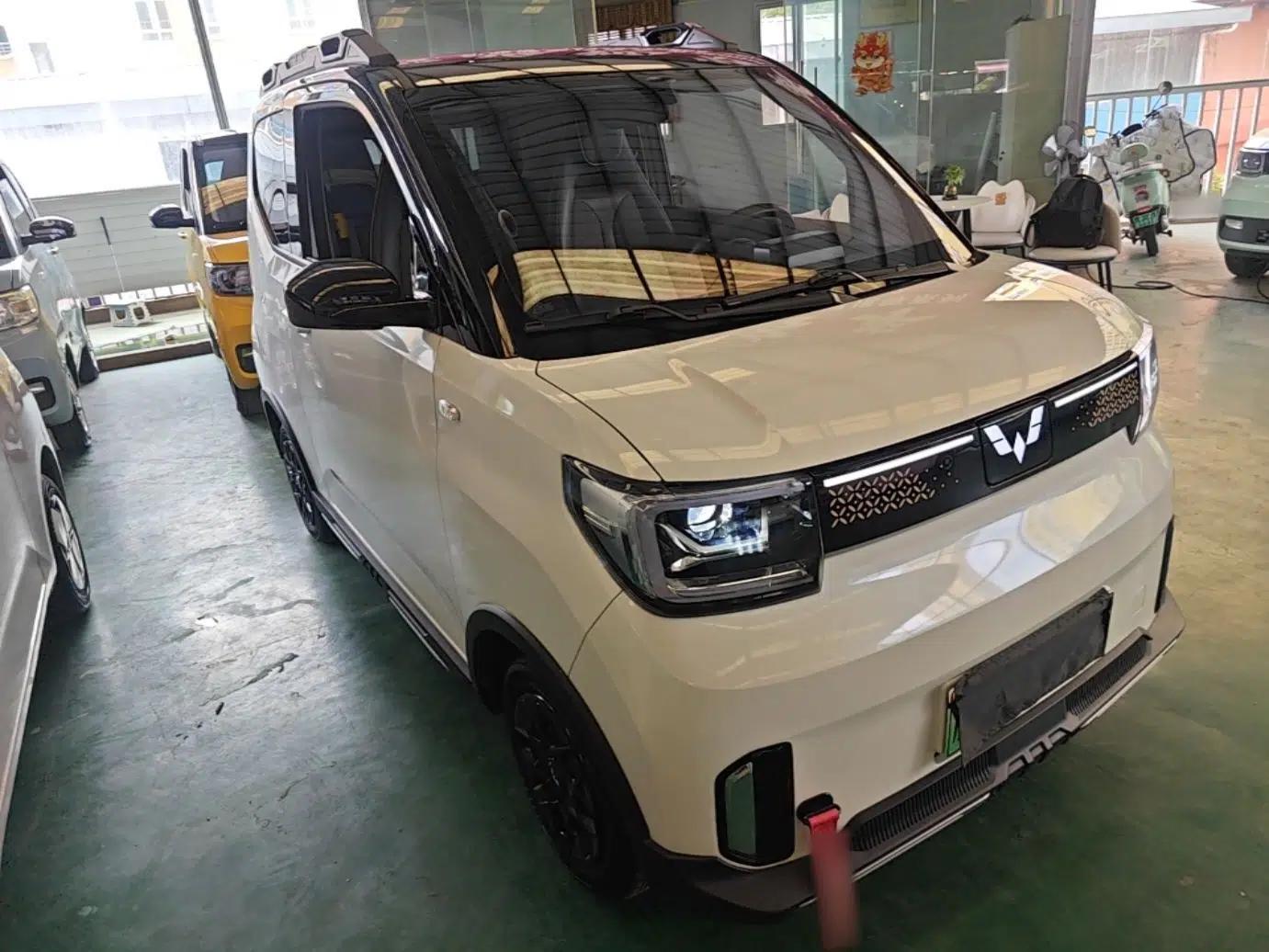Wuling Hongguang MINIEV 2022 GAMEBOY 200km Gaming Edition with Lithium Iron Phosphate — миниатюра 3