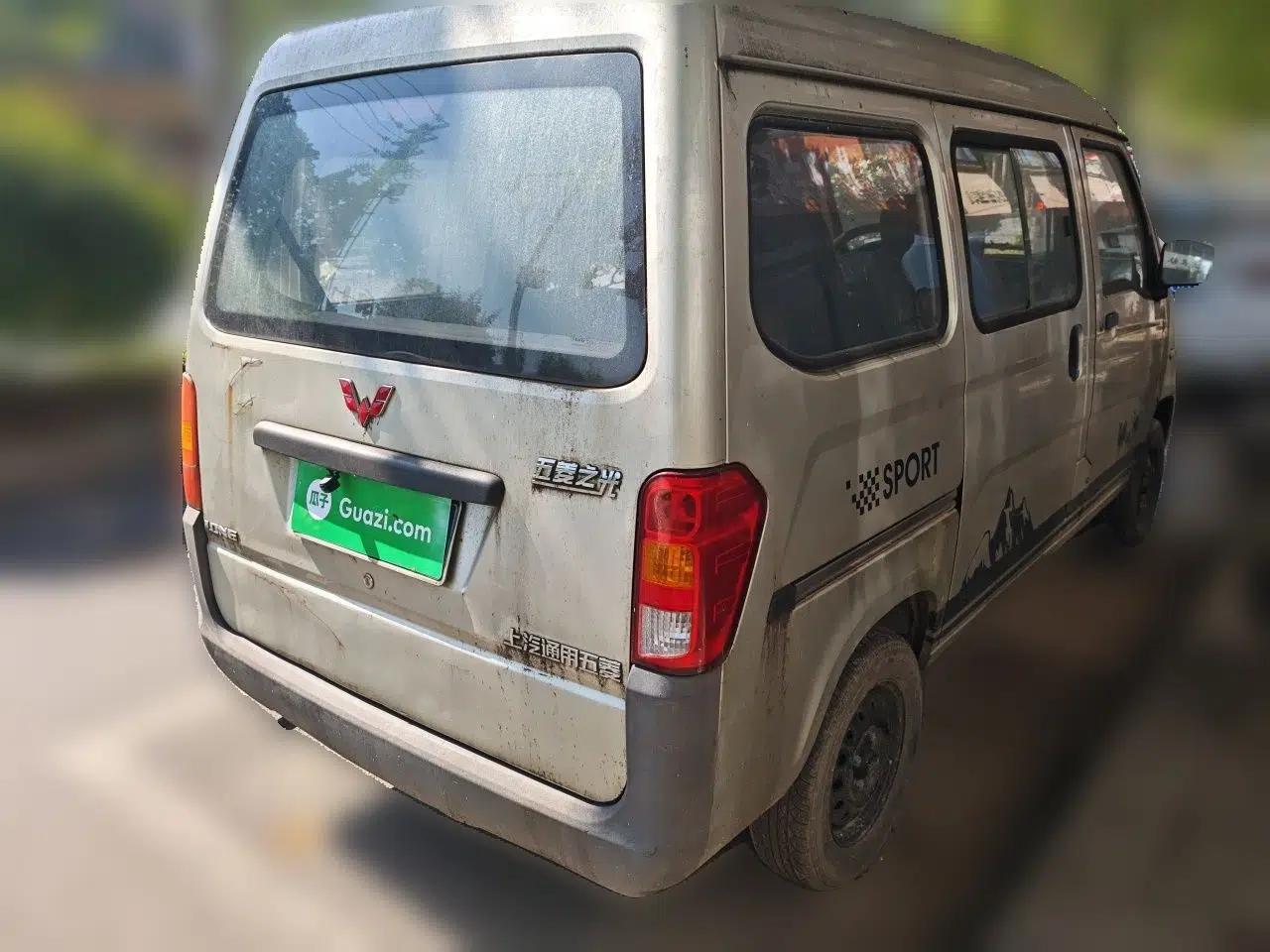 Wuling Zhiguang 2013 1.0L Practical Version — миниатюра 6