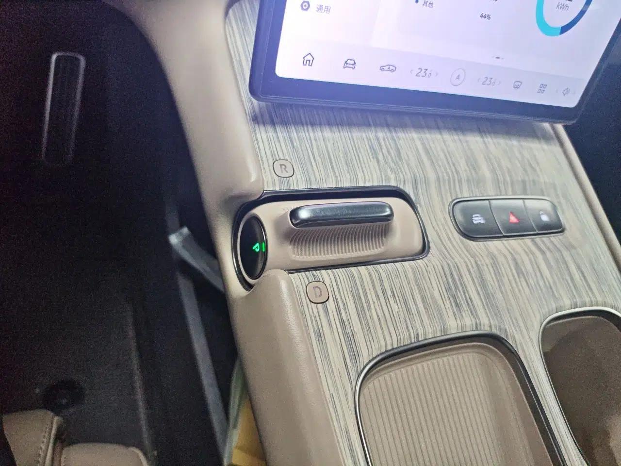 Nio ET7 2022 100kWh First Edition — миниатюра 14