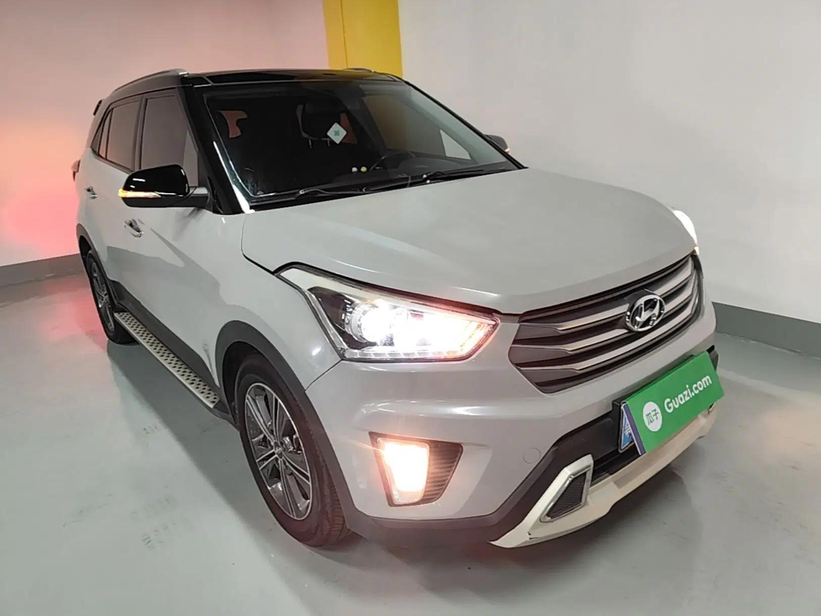 Hyundai ix25 2015 1.6L Automatic Two-Wheel-Drive Deluxe DLX Model — миниатюра 3