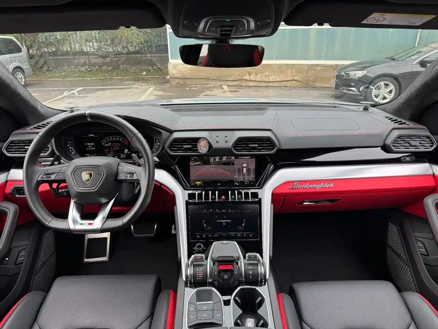 2023 Urus 4.0T V8 S — миниатюра 12