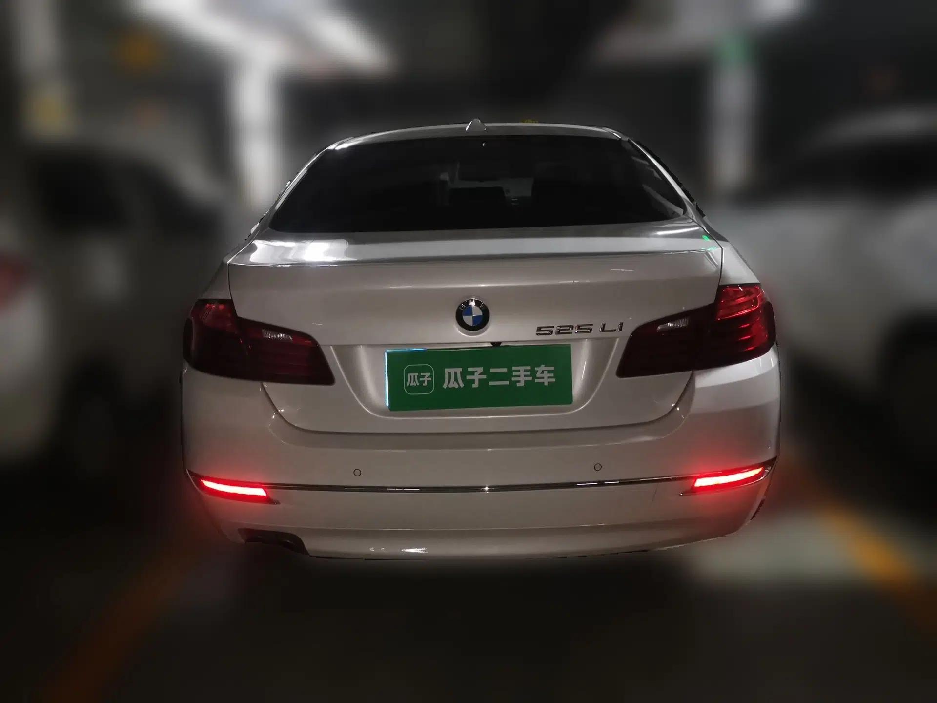 BMW 5 Series 2014 525Li Leading Model — миниатюра 5