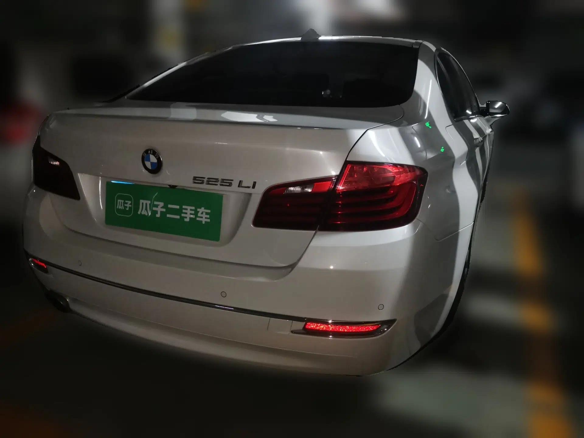 BMW 5 Series 2014 525Li Leading Model — миниатюра 6
