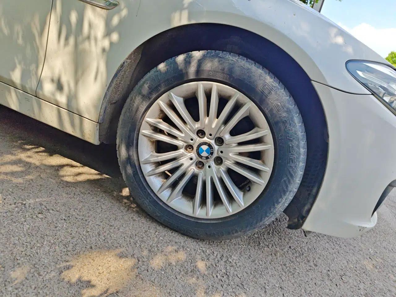 BMW 5 Series 2013 525Li Leading Model — миниатюра 8