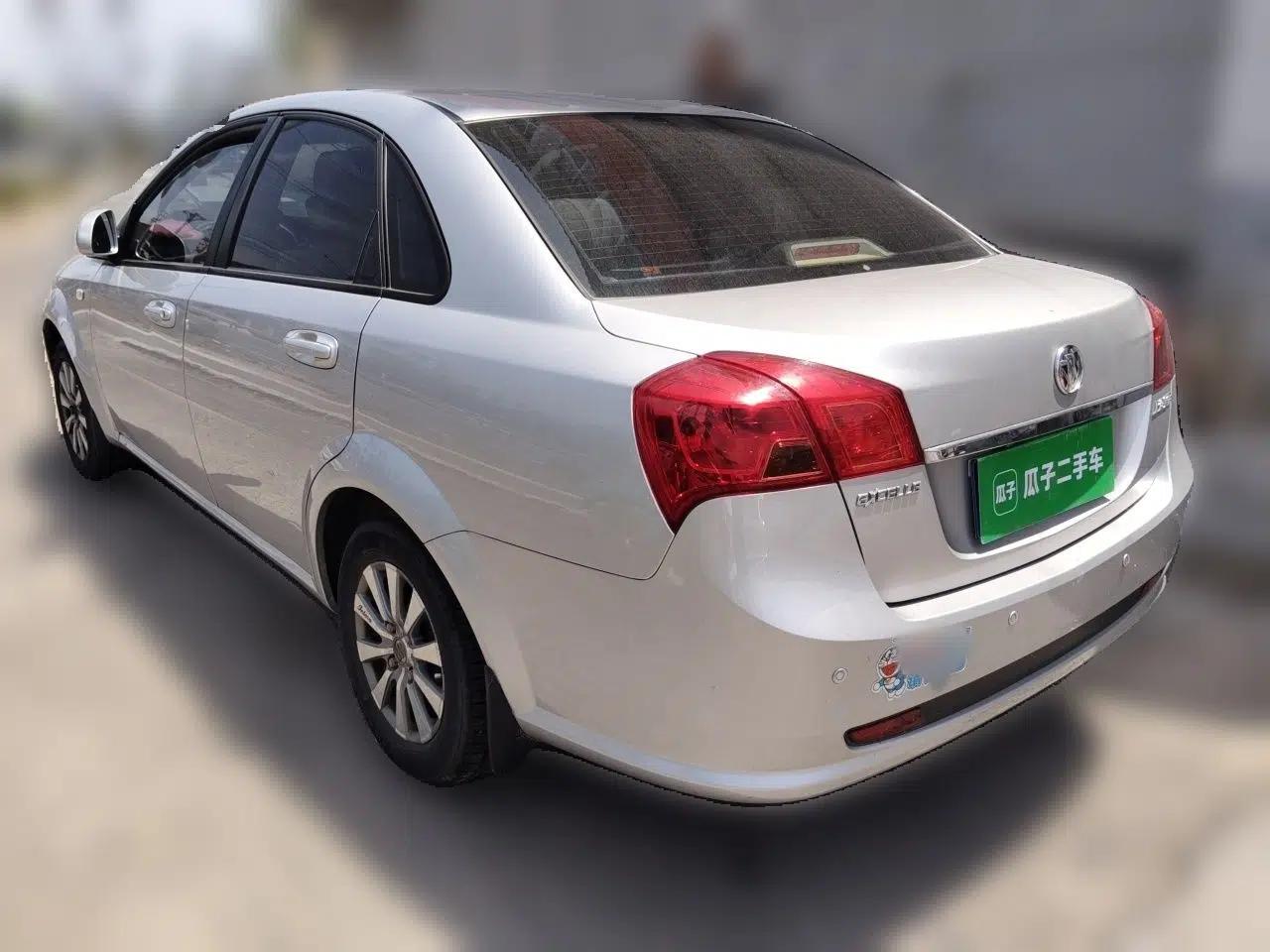 Buick Excelle 2015 1.5L Manual Classic Trim — миниатюра 4