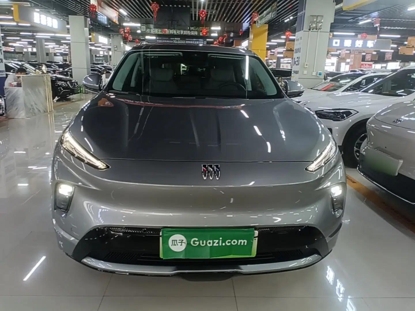 Buick E5 2025 Model 620KM Prestige Edition — миниатюра 2