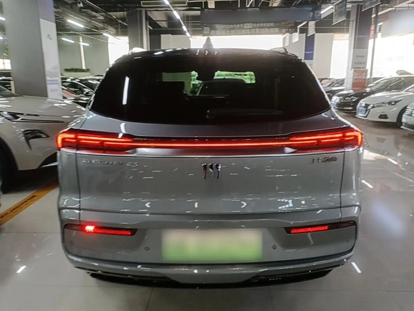 Buick E5 2025 Model 620KM Prestige Edition — миниатюра 5
