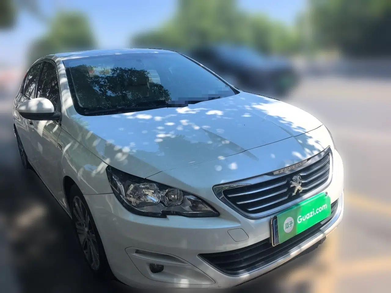 Peugeot 408 2015 1.2T Automatic Luxury Edition — миниатюра 3