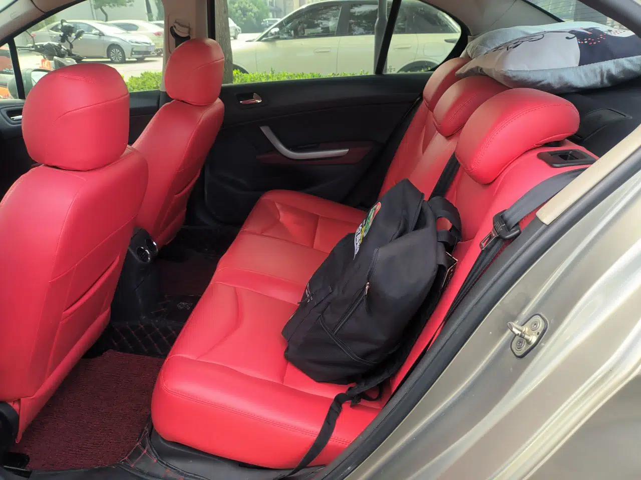 Peugeot 408 2011 2.0L Automatic Luxury Edition — миниатюра 17