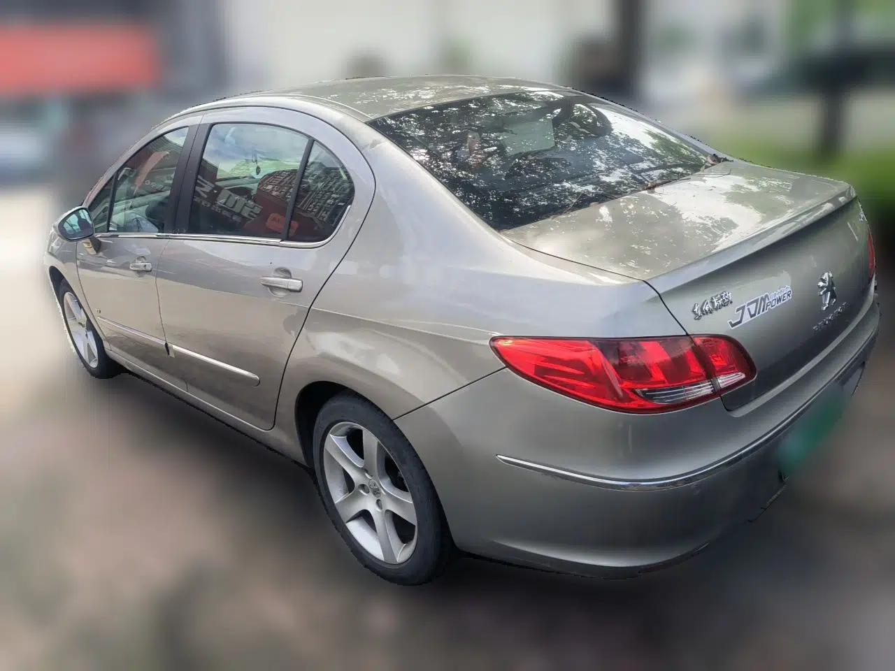 Peugeot 408 2011 2.0L Automatic Luxury Edition — миниатюра 4