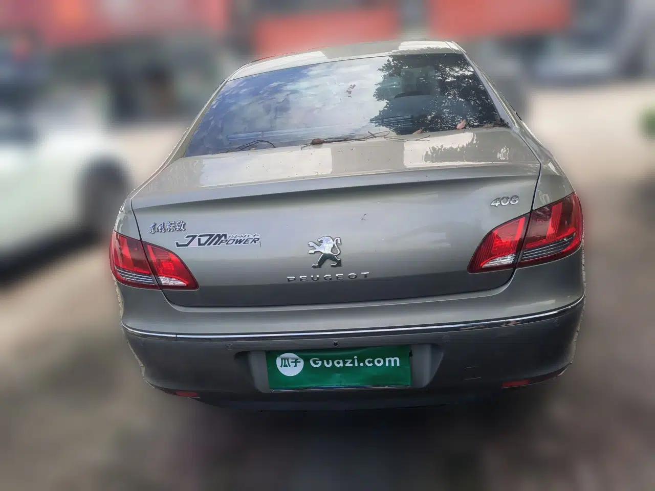 Peugeot 408 2011 2.0L Automatic Luxury Edition — миниатюра 5