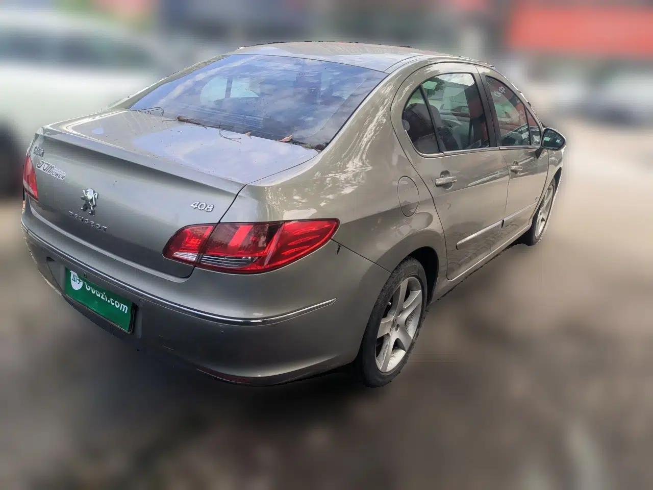 Peugeot 408 2011 2.0L Automatic Luxury Edition — миниатюра 6