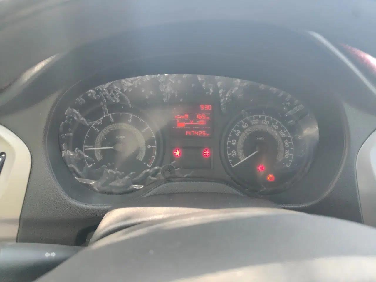Peugeot 301 2016 1.6L Manual Comfort Edition — миниатюра 11