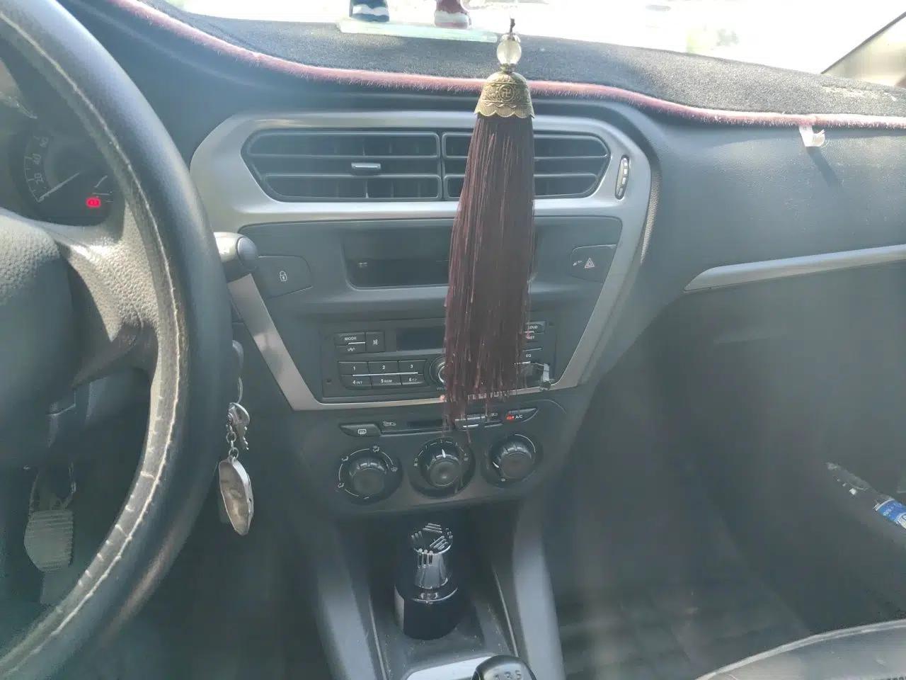 Peugeot 301 2016 1.6L Manual Comfort Edition — миниатюра 13
