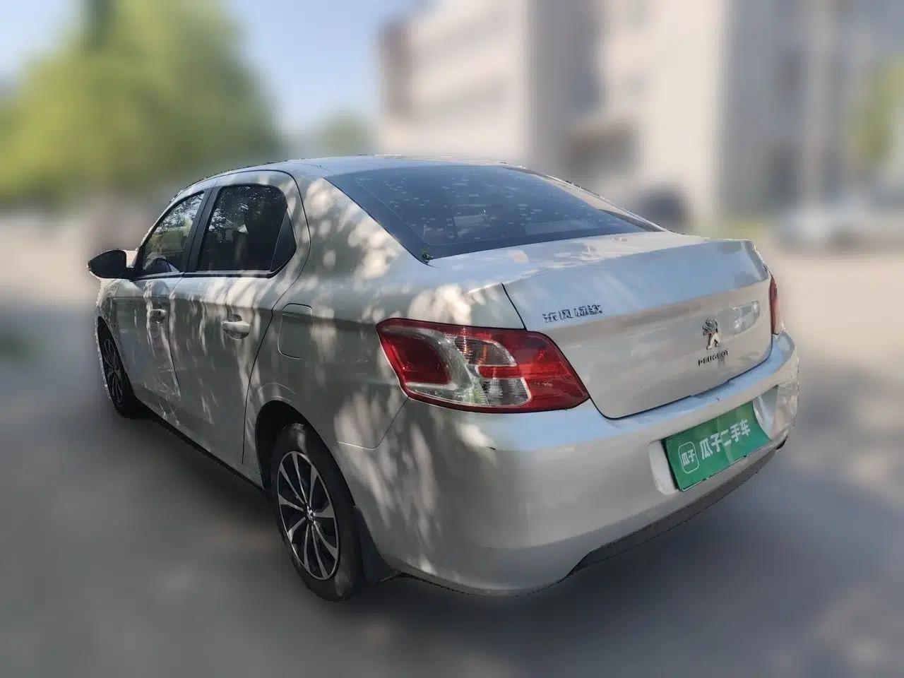 Peugeot 301 2016 1.6L Manual Comfort Edition — миниатюра 4
