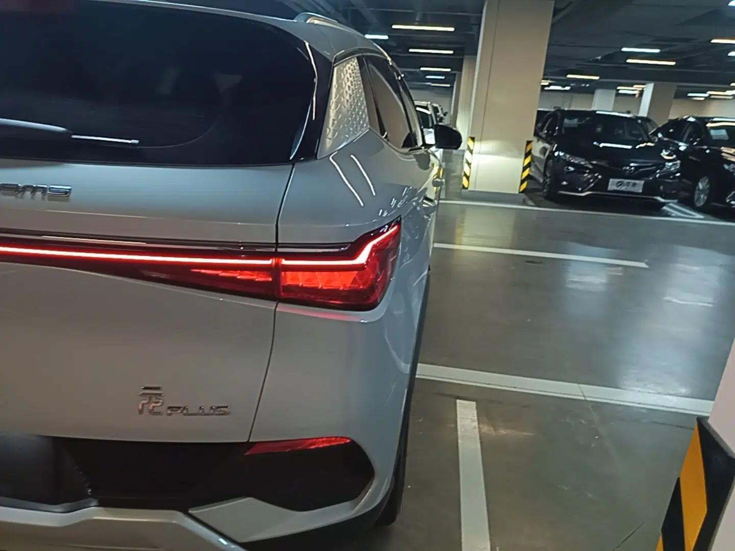BYD Yuan PLUS 2022 510 km Flagship Version — миниатюра 9