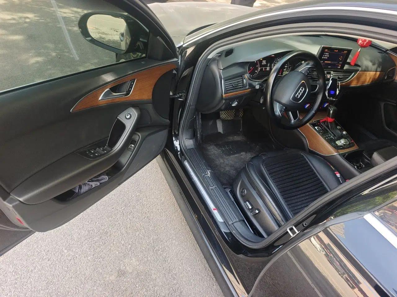Audi A6L 2018 30th Anniversary Edition 30 FSI Style Model — миниатюра 16