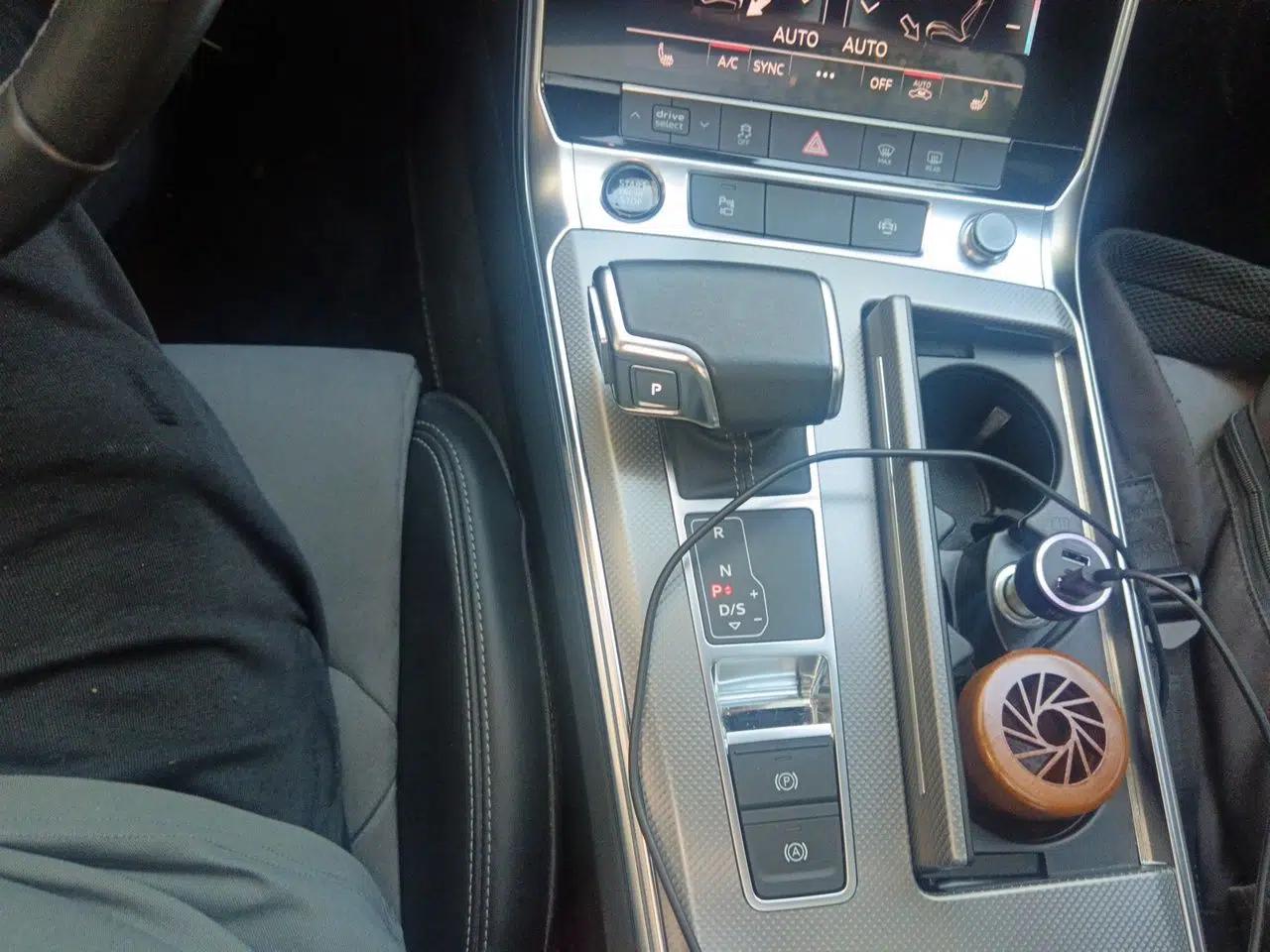 Audi A6L 2022 45 TFSI quattro Prestige Dynamic Edition — миниатюра 14