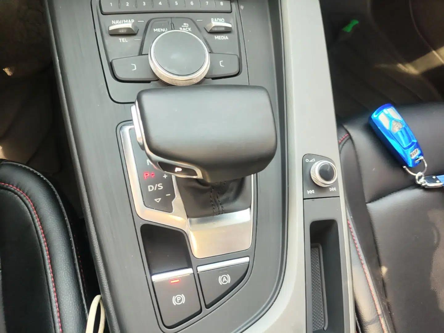 Audi A4L 2019 40 TFSI Ambition China VI — миниатюра 16