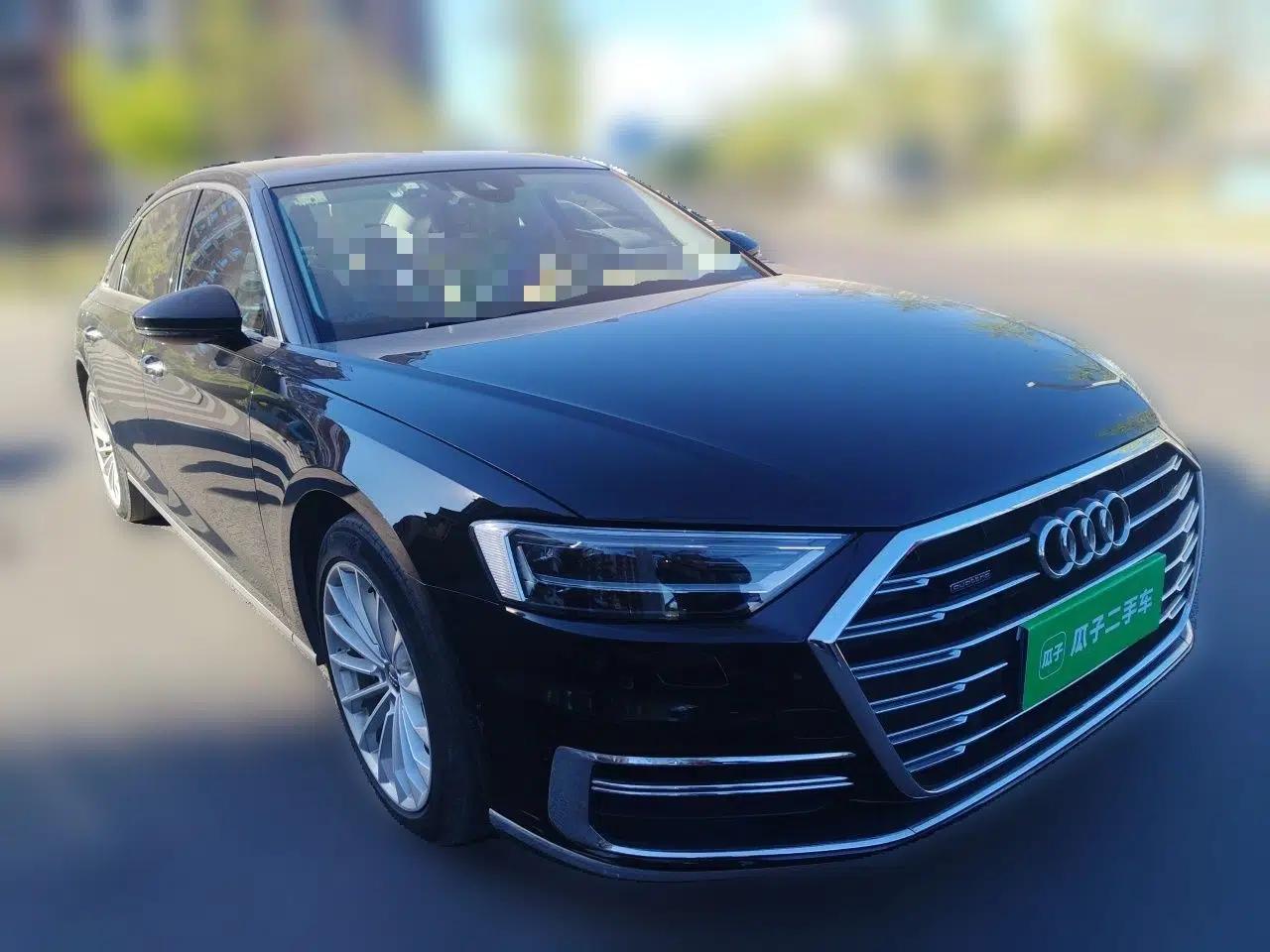 Audi A8 2018 A8L 55 TFSI quattro Launch Edition Elite Model — миниатюра 3