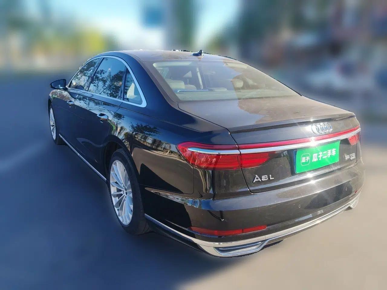 Audi A8 2018 A8L 55 TFSI quattro Launch Edition Elite Model — миниатюра 4