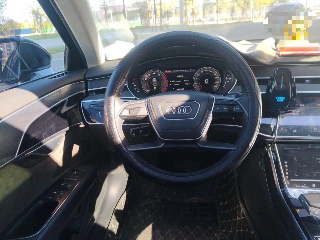 Audi A8 2018 A8L 55 TFSI quattro Launch Edition Elite Model — миниатюра 9