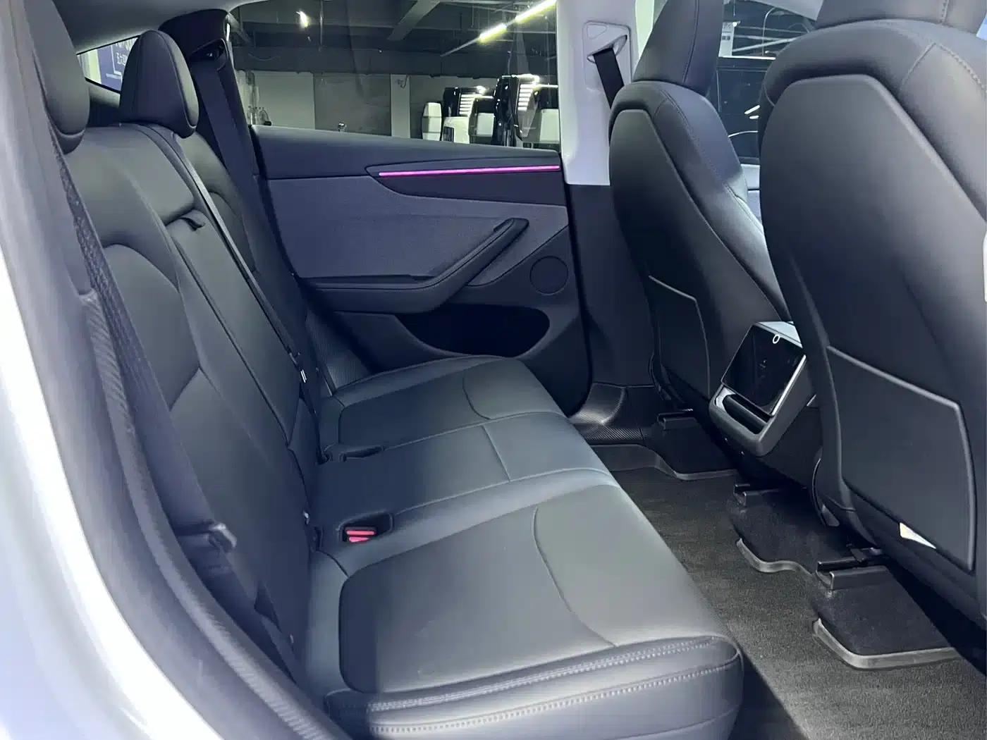 Model Y 2025 Rear-Wheel Drive — миниатюра 6