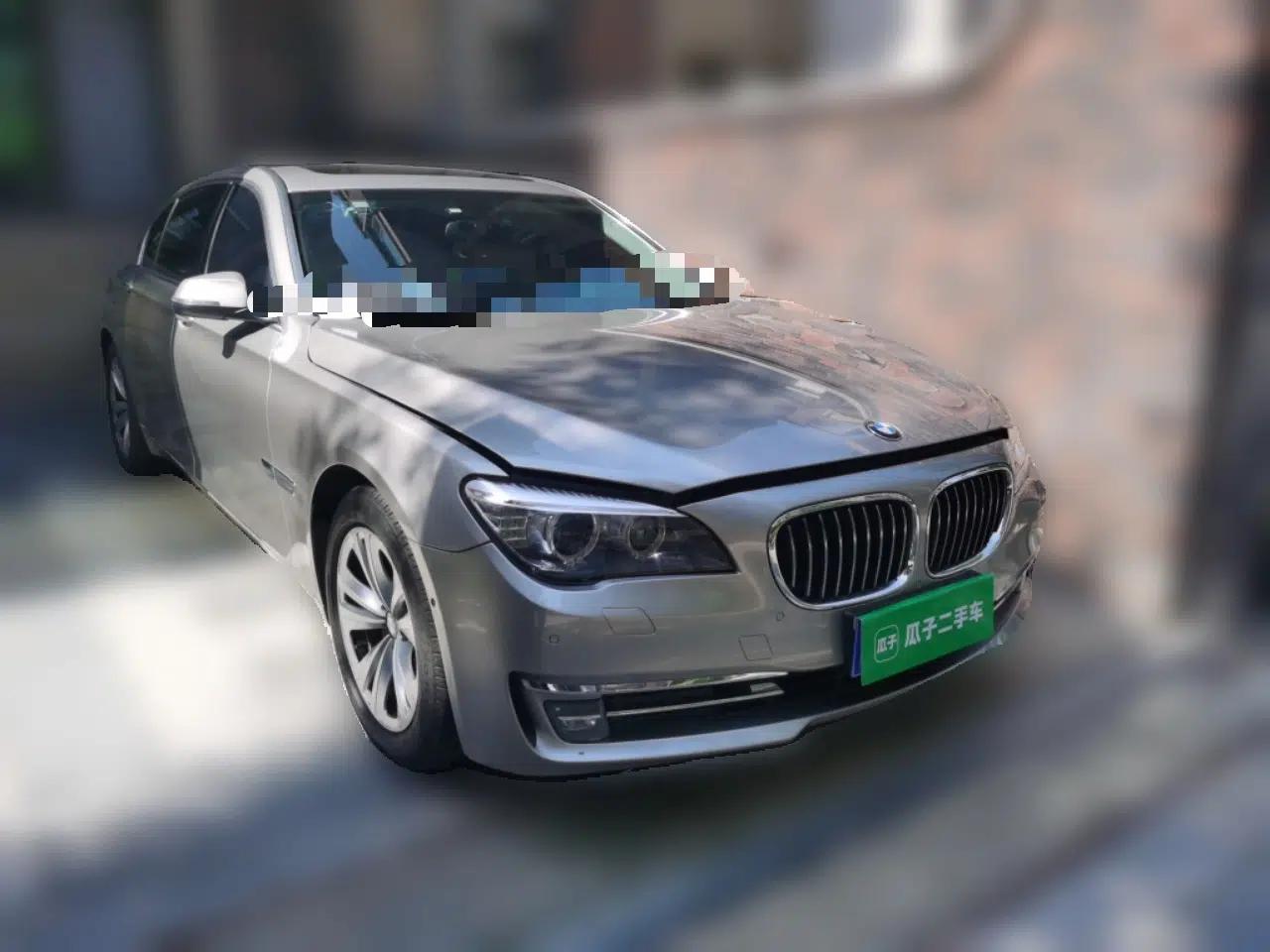 BMW 7 Series 2013 730Li Luxury Model — миниатюра 3