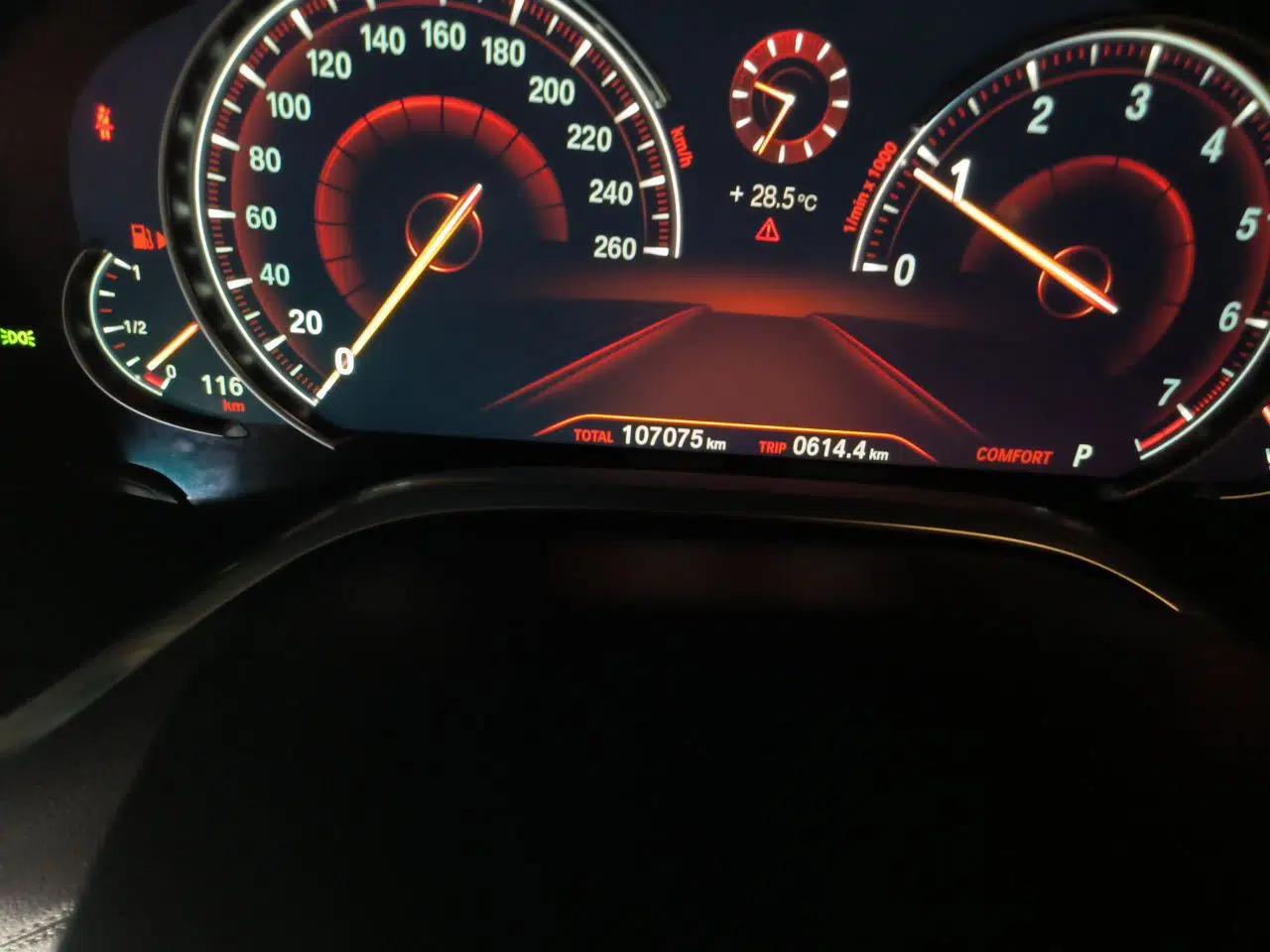 BMW 7 Series 2016 730Li Leading Model — миниатюра 12