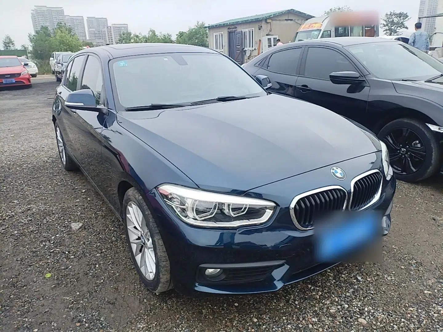 BMW 1 Series 2015 120i Leading Model — миниатюра 3
