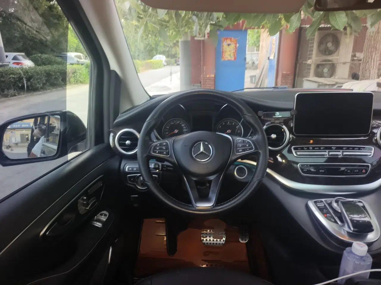 Mercedes-Benz V-Class 2018 V 260 Prestige Edition China V — миниатюра 10