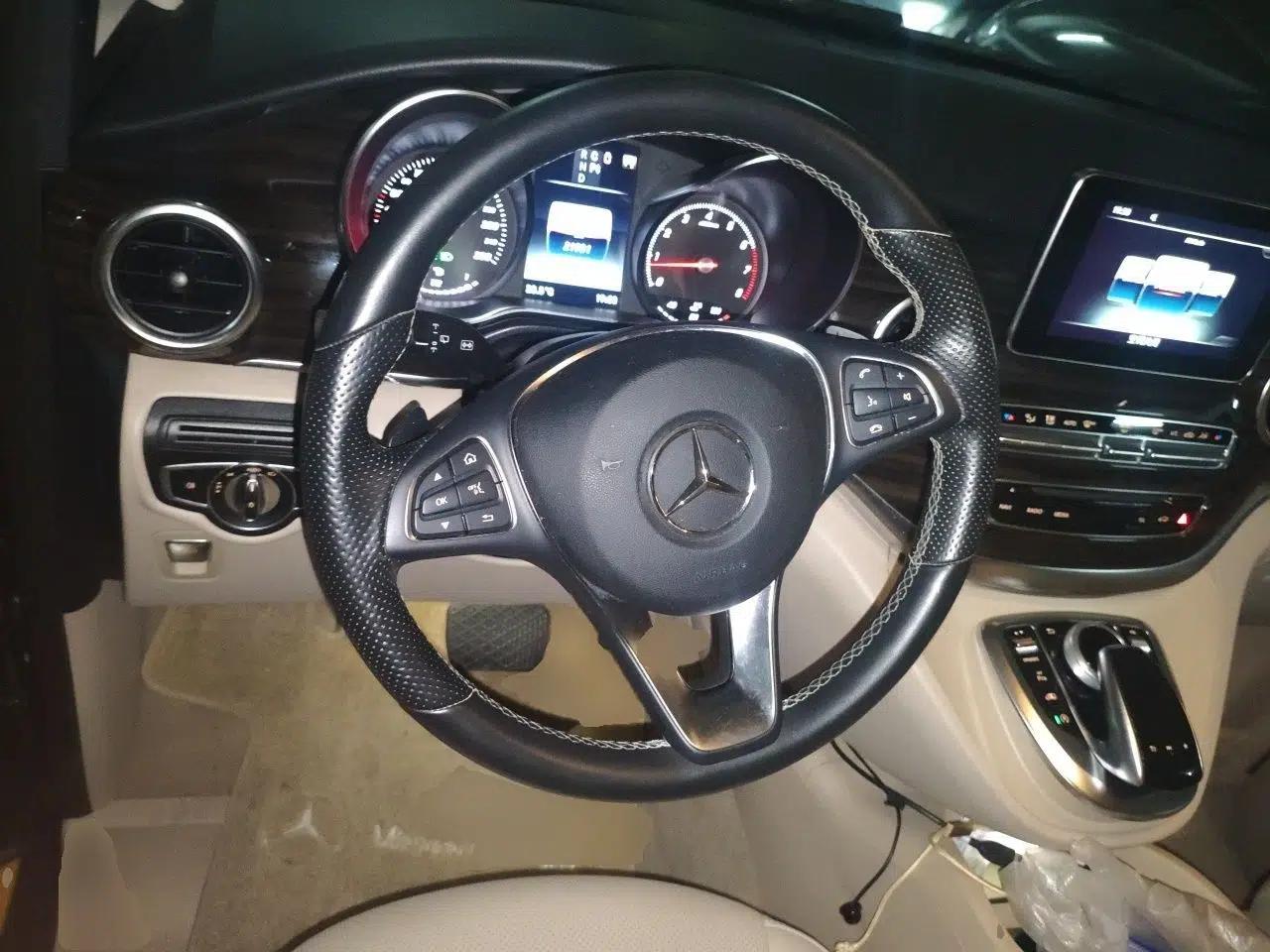 Mercedes-Benz V-Class 2018 V 260 Avantgarde Edition China VI — миниатюра 10