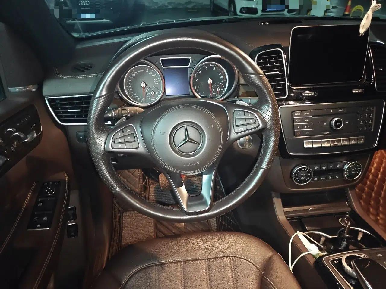Mercedes-Benz GLS-Class — миниатюра 10