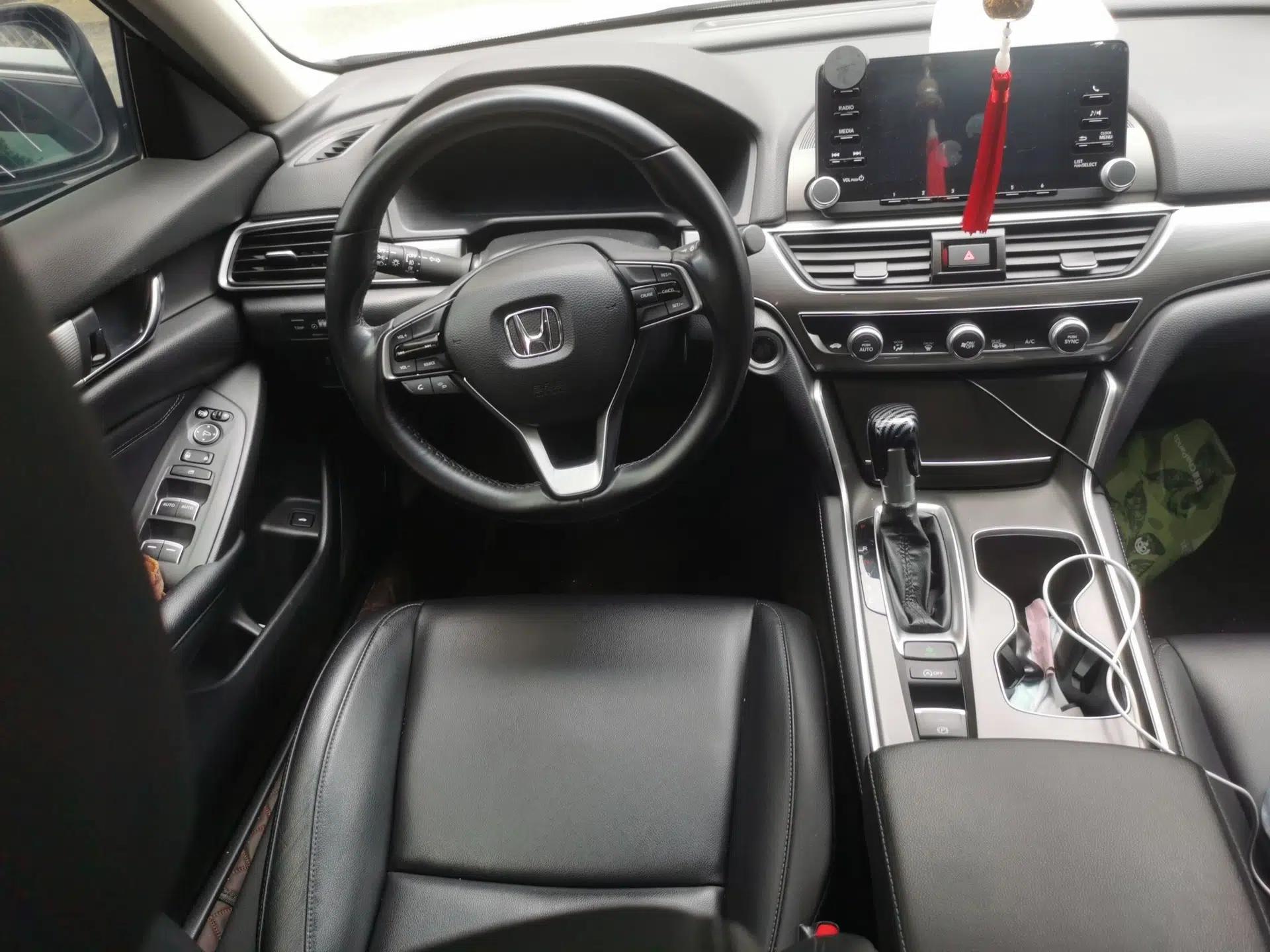 Honda Accord 2018 260TURBO Elite Edition China VI — миниатюра 10