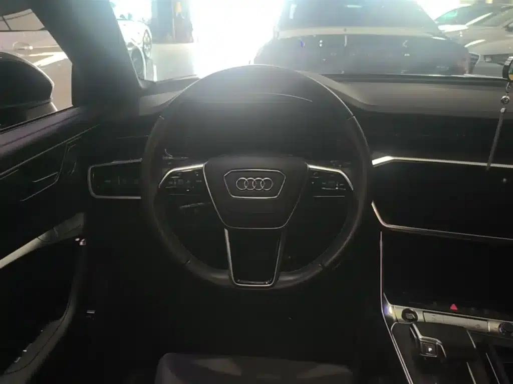 Audi A6L 2023 Facelift 45 TFSI quattro Premium Dynamic Edition — миниатюра 11