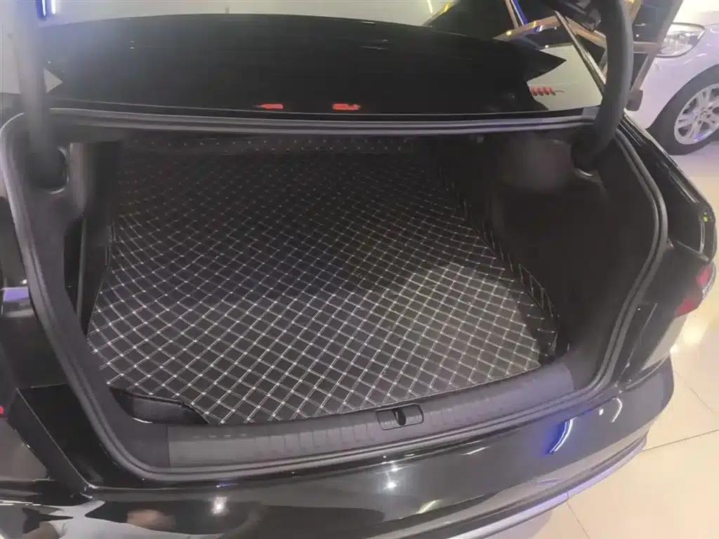 Audi A6L 2023 Facelift 45 TFSI quattro Premium Dynamic Edition — миниатюра 19