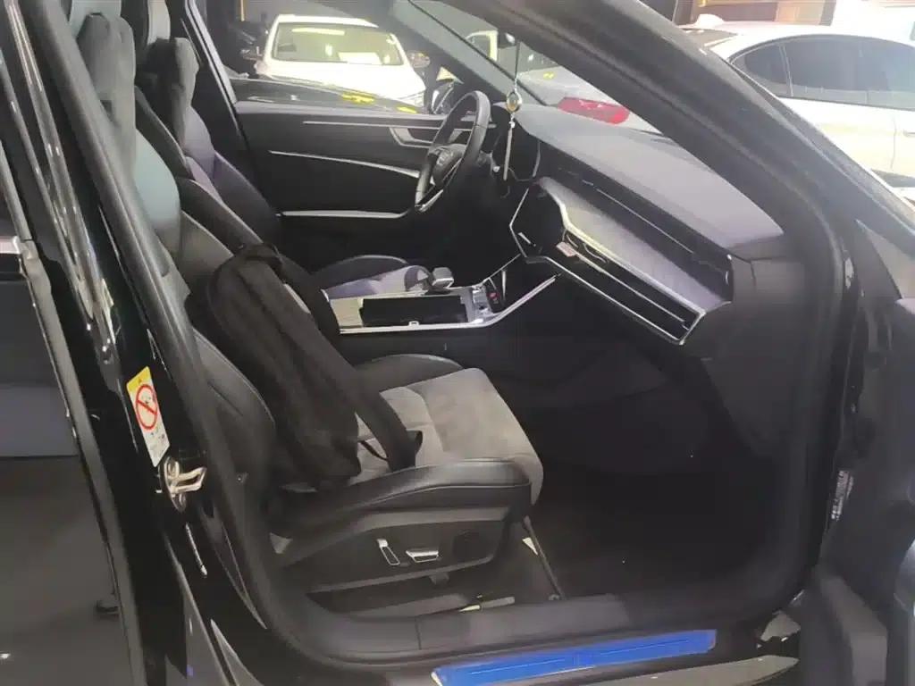 Audi A6L 2023 Facelift 45 TFSI quattro Premium Dynamic Edition — миниатюра 25