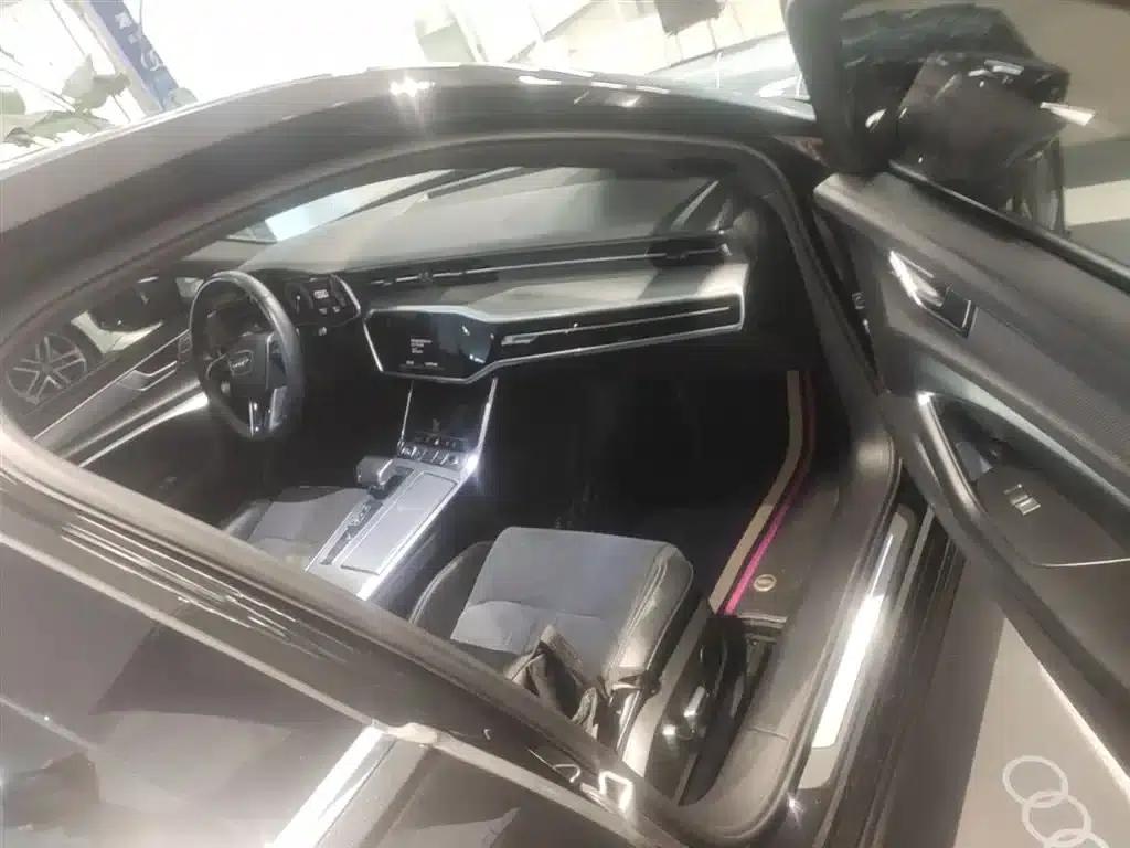 Audi A6L 2023 Facelift 45 TFSI Dynamic Edition — миниатюра 11