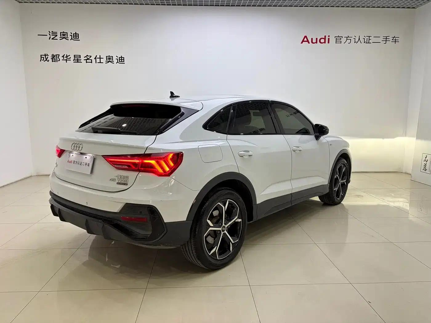 Audi Q3 Sportback 2022 45 TFSI quattro Fashion Edition — миниатюра 4