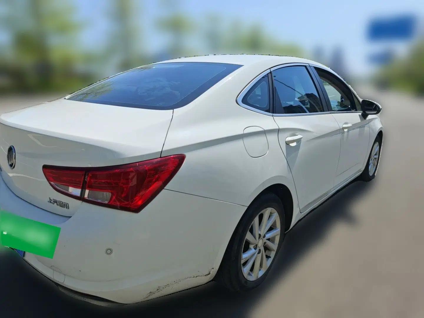 Buick Verano 2019 Sedan 15S Automatic Leading Model — миниатюра 6