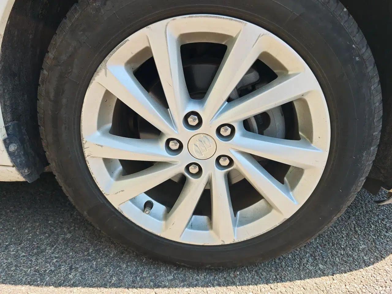 Buick Verano 2019 Sedan 15S Automatic Leading Model — миниатюра 8