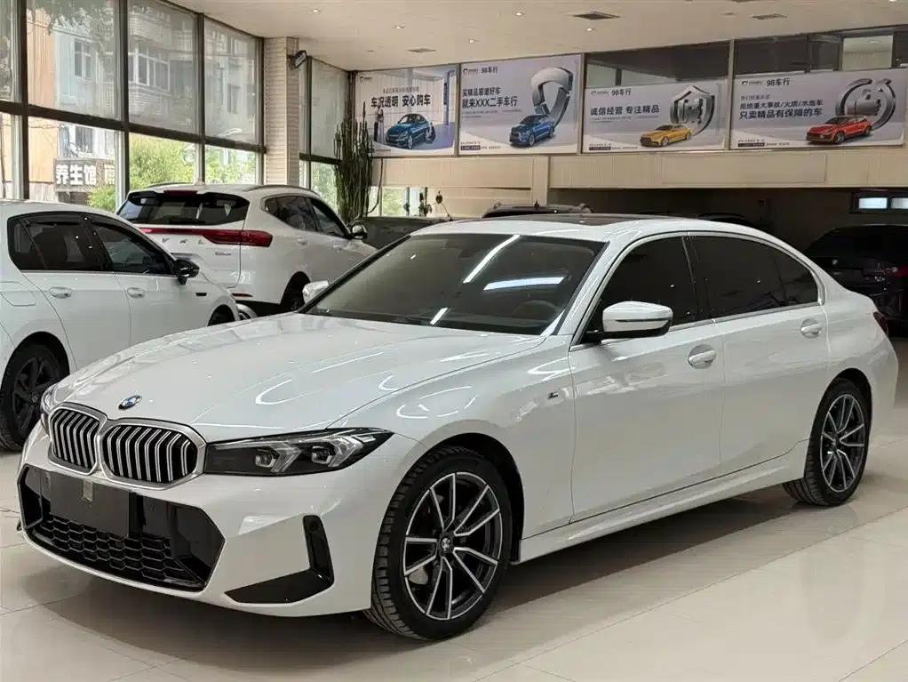 2023 BMW 3 Series 320Li M Sport Package — миниатюра 1