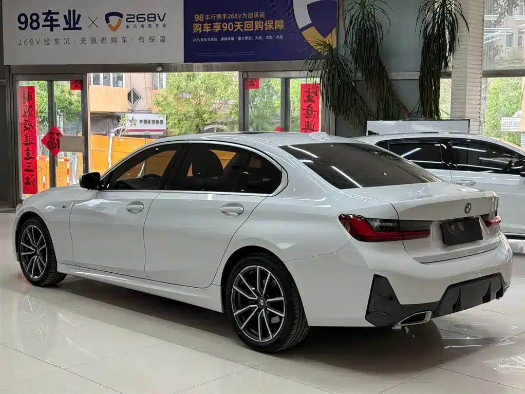 2023 BMW 3 Series 320Li M Sport Package — миниатюра 6