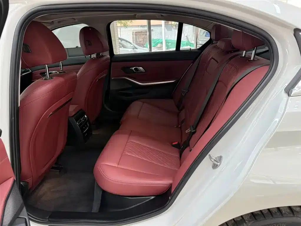 2023 BMW 3 Series 320Li M Sport Package — миниатюра 8