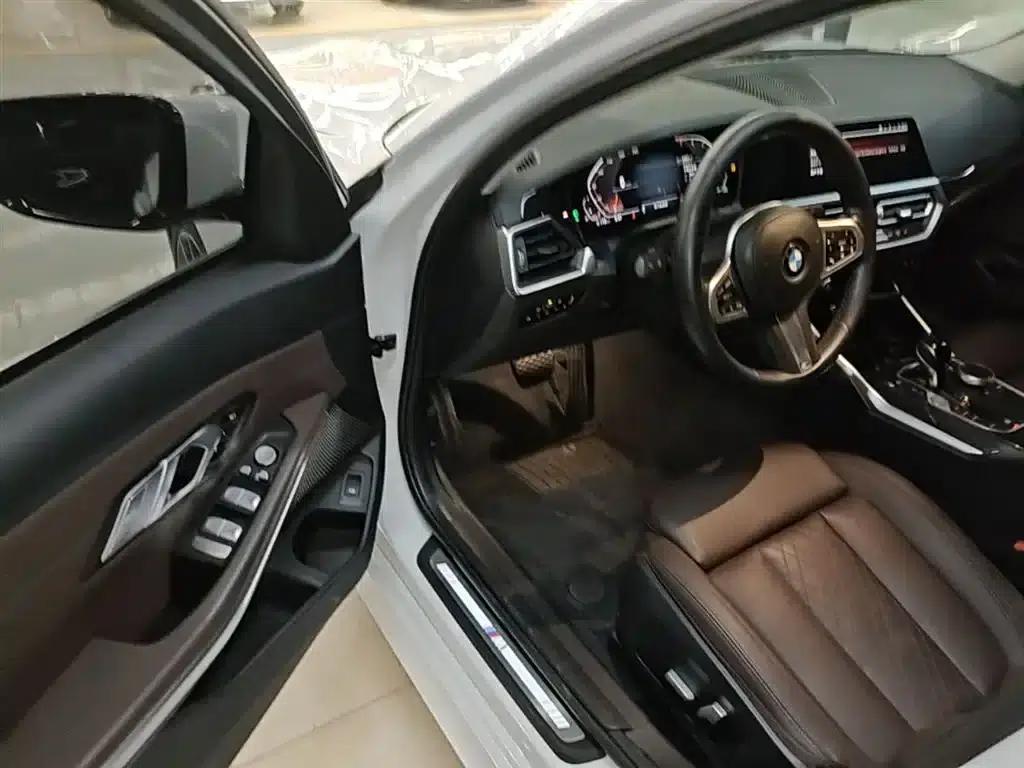 2022 BMW 3 Series 325Li M Sport Package — миниатюра 16